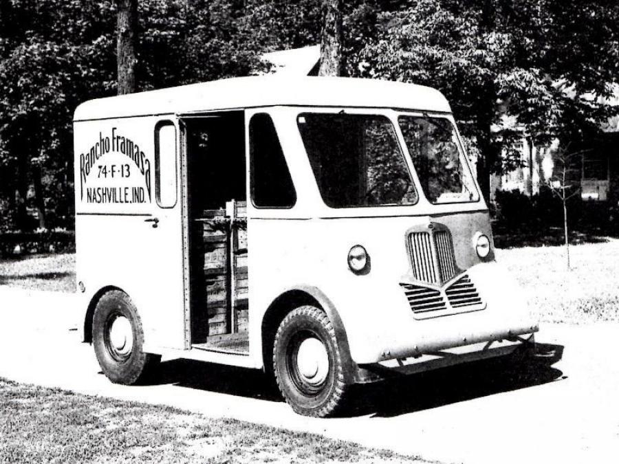  Marmon-Herrington DeliVr-All Van 1946 года  (фото 3 из 3)